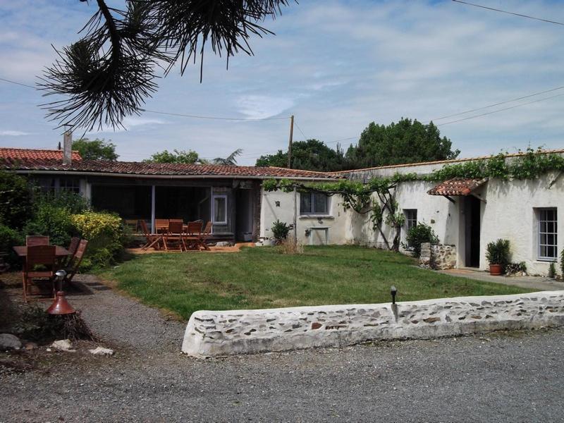 Le Puy Babin chambres familiales à la ferme Saint-Mathurin (Vendee) Exterior foto